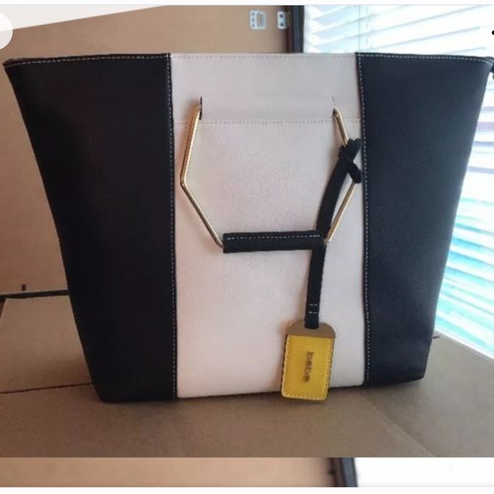 Bebe Color Block ToteBlack and White Large With Free Bebe Large Cosmetic Bag